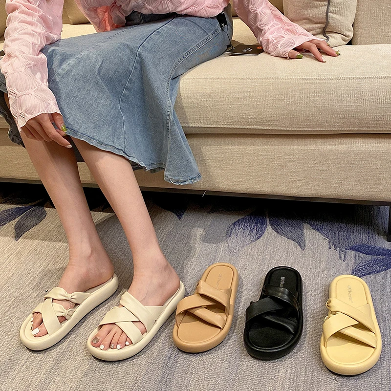 2022 Fashion Slippers Women Flip Flops Summer Shoe New Casual Ladies Slides Round Toe Indoor Female Shoes Outside Beach Flats
2022 Fashion Slippers Women Flip Flops Summer Shoe New Casual Ladies Slides Round Toe Indoor Female Shoes Outside Beach Flats