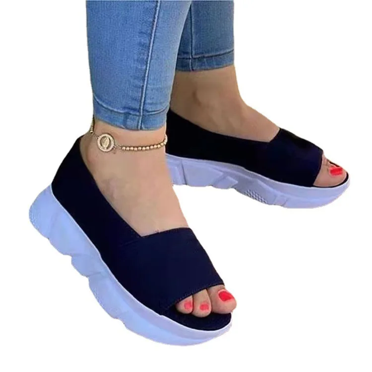 2022 new European and American women's summer light sandals low-top fish mouth casual thick bottom one-line women's sandals
2022 new European and American women's summer light sandals low-top fish mouth casual thick bottom one-line women's sandals