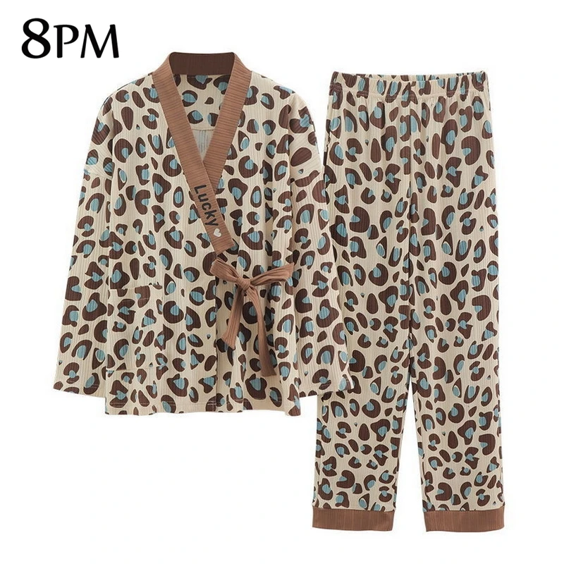 New Pure Cotton Pajamas Set Women Leopard Print Japanese Style Long-Sleeve Pants Nightwear Thin Simple Home Wear Pjs ouc1354 
New Pure Cotton Pajamas Set Women Leopard Print Japanese Style Long-Sleeve Pants Nightwear Thin Simple Home Wear Pjs ouc1354