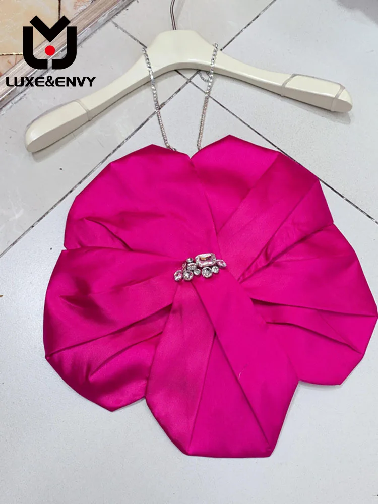 LUXE&ENVY Same New Design Rhinestone Three-dimensional Flower Backless Halter Camisole Women 2023 Summer 
LUXE&ENVY Same New Design Rhinestone Three-dimensional Flower Backless Halter Camisole Women 2023 Summer