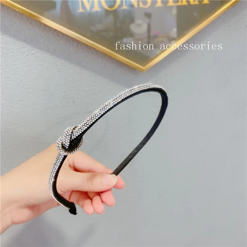 Женская заколка для волос в виде креста, Осень-зима
Женская заколка для волос в виде креста, Осень-зима