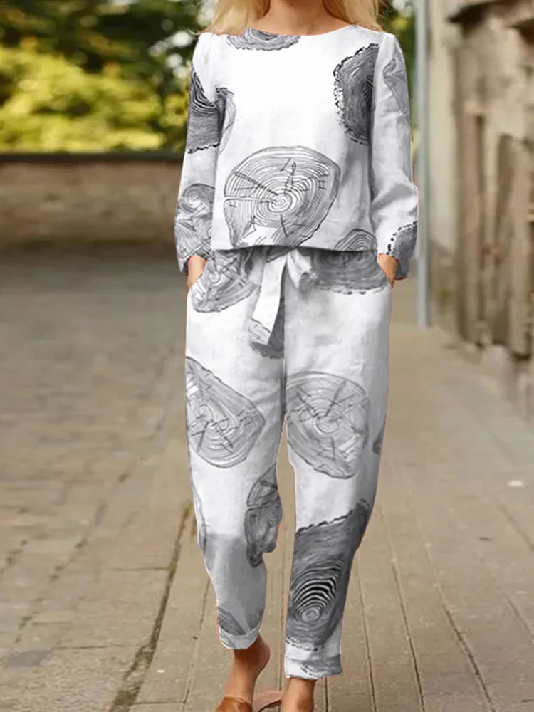 Autumn Casual Women's Sweatshirt Suit 2022 Print Vintage O-neck Long Sleeve Pullover Slim Pencil Pant Women Suit Female Clothing
Autumn Casual Women's Sweatshirt Suit 2022 Print Vintage O-neck Long Sleeve Pullover Slim Pencil Pant Women Suit Female Clothing