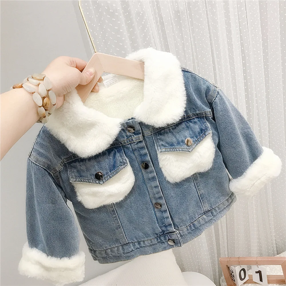 Children Boys Girls Denim Jacket Faux Rabbit Fur Coat Jacket New Autumn Winter Thick Outwear Kids Clothes Overcoat TZ738
Children Boys Girls Denim Jacket Faux Rabbit Fur Coat Jacket New Autumn Winter Thick Outwear Kids Clothes Overcoat TZ738