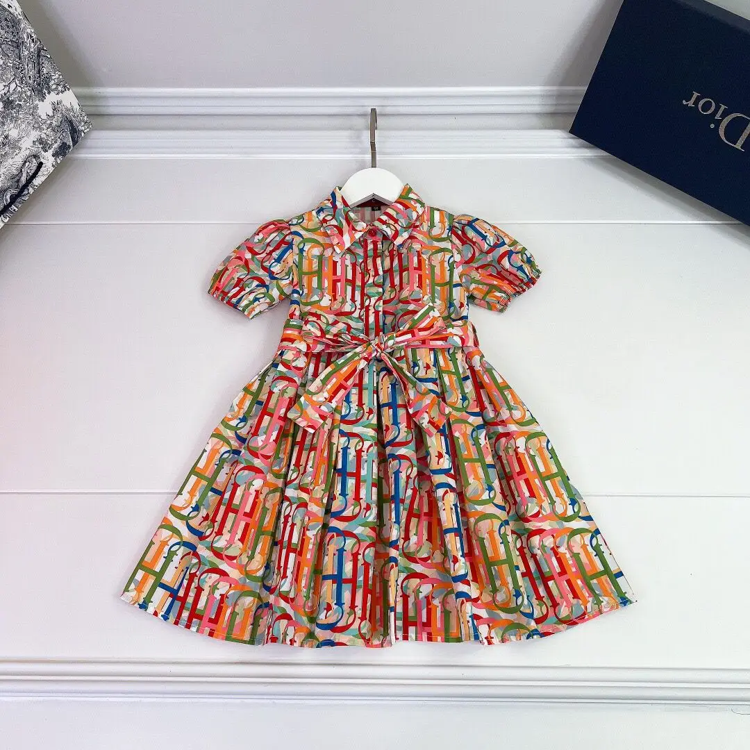 Light Luxury Brand Design Girls' Print Dress Knee Length Dress Fashion Classic Banquet Party Dress Daily Casual Mid Dress
Light Luxury Brand Design Girls' Print Dress Knee Length Dress Fashion Classic Banquet Party Dress Daily Casual Mid Dress