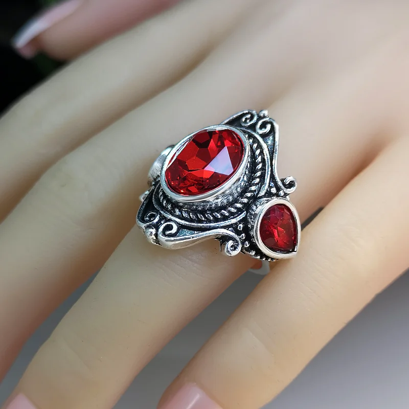 Retro Style Vintage Ruby Ring with Fashionable Personality, Grand and Fashionable Design, Luxurious Women's Jewelry
Retro Style Vintage Ruby Ring with Fashionable Personality, Grand and Fashionable Design, Luxurious Women's Jewelry