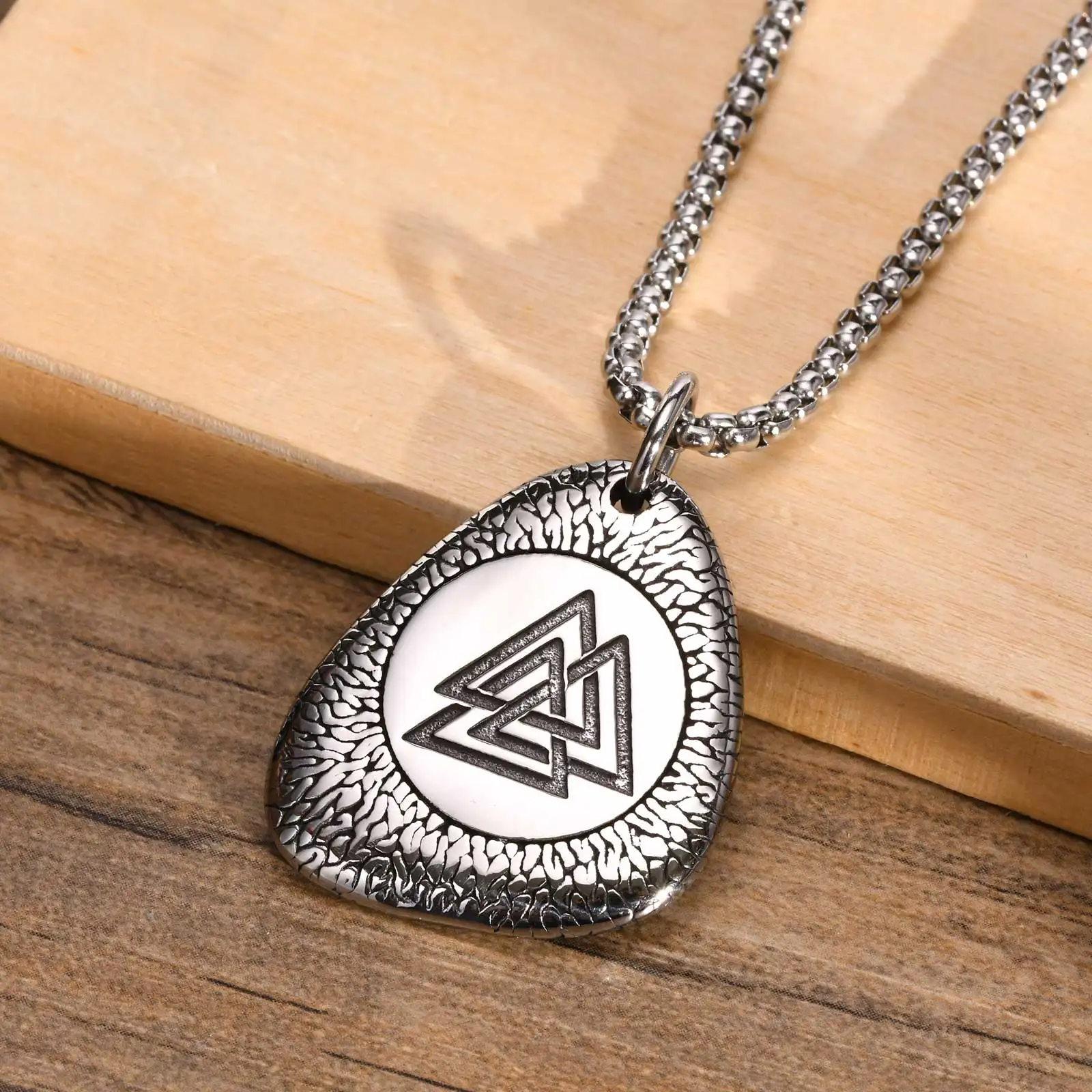 Vegvisir Viking Irregular Pendant, Stainless Steel Norse Alknut Symbol Necklace Jewelry,Nordic Wayfinder
Vegvisir Viking Irregular Pendant, Stainless Steel Norse Alknut Symbol Necklace Jewelry,Nordic Wayfinder