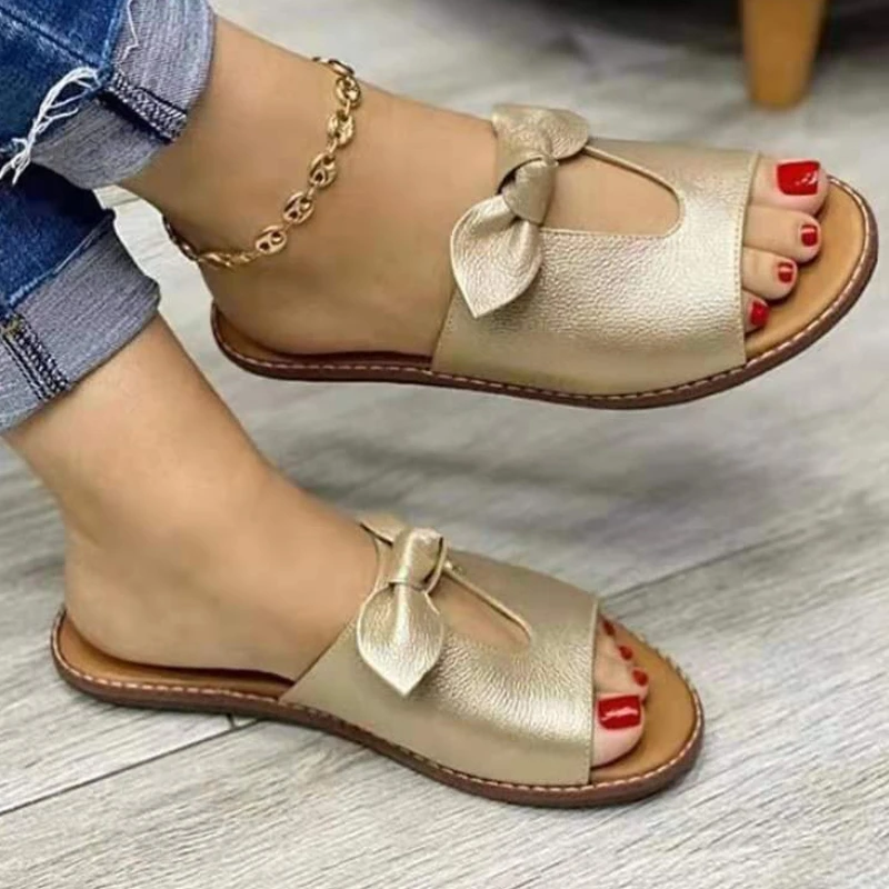 2022 New Summer New Women Leisure Fashion Bow Flat Sandals Sandals Comfortable Soft Bottom Women's Breathable Beach Sandals
2022 New Summer New Women Leisure Fashion Bow Flat Sandals Sandals Comfortable Soft Bottom Women's Breathable Beach Sandals