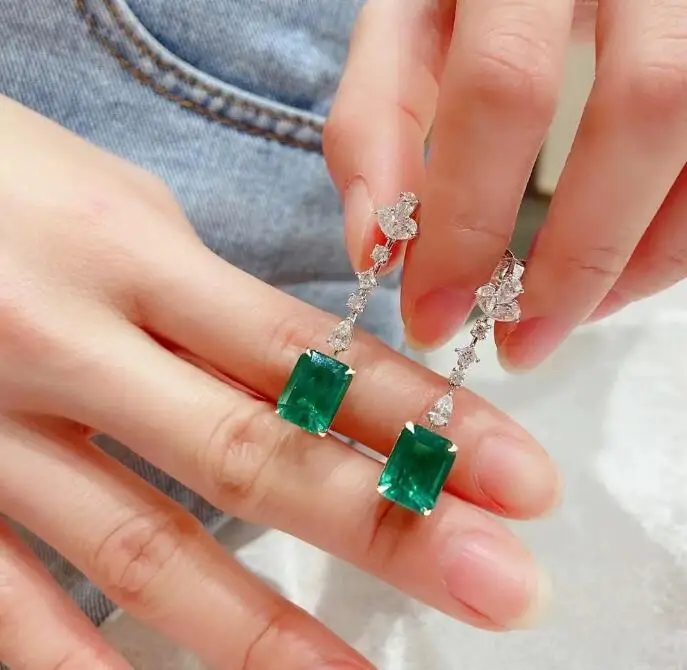 Французские серьги в форме сокровищ модные роскошные темпераментные Универсальные высококачественные серьги
Французские серьги в форме сокровищ модные роскошные темпераментные Универсальные высококачественные серьги