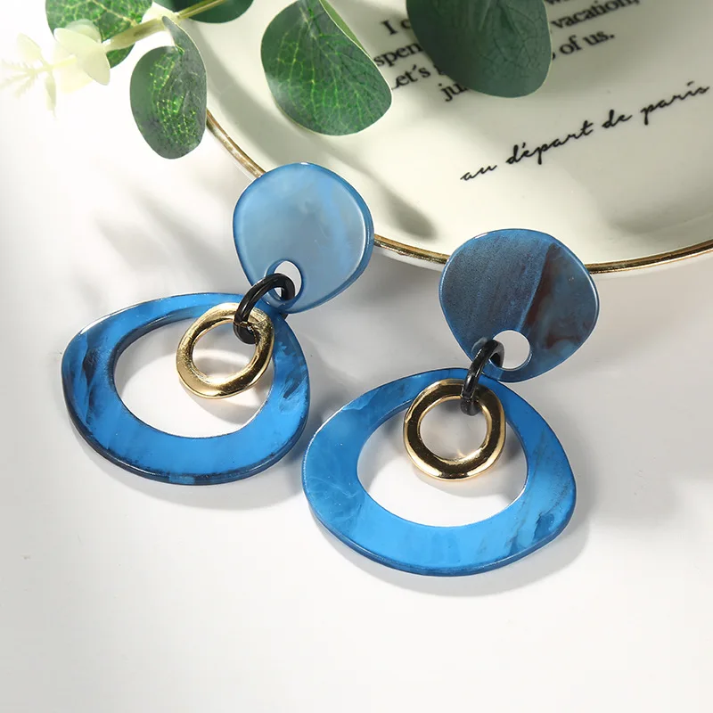 New 2022 Temperament Geometric Stud Earrings For Women Round Earrings Big Hyperbole European American Female Earrings
New 2022 Temperament Geometric Stud Earrings For Women Round Earrings Big Hyperbole European American Female Earrings