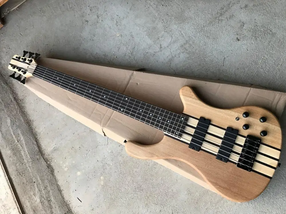 natural color 6 string,active black pickups, body neck through Real photo In stock Can ship immediately 8
natural color 6 string,active black pickups, body neck through Real photo In stock Can ship immediately 8