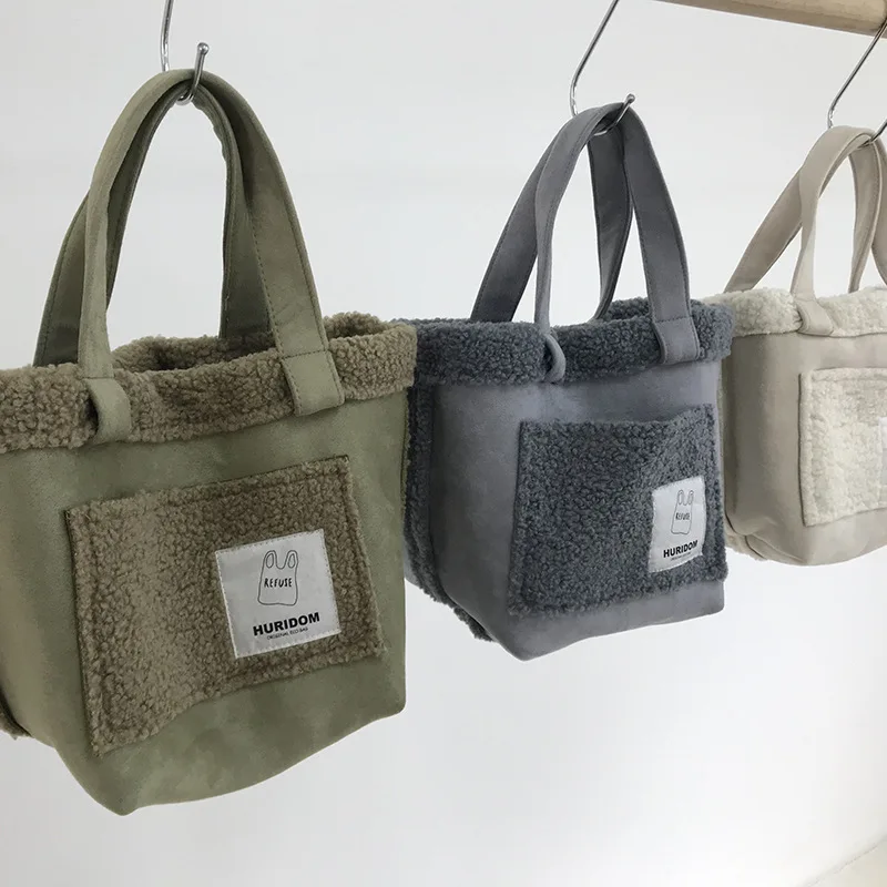 Teenager Casual Japanese Style Faux Lambswool Top-handle Tote Bag Female Student Korean Ins Trends Big Capacity Roomy Handbag
Teenager Casual Japanese Style Faux Lambswool Top-handle Tote Bag Female Student Korean Ins Trends Big Capacity Roomy Handbag