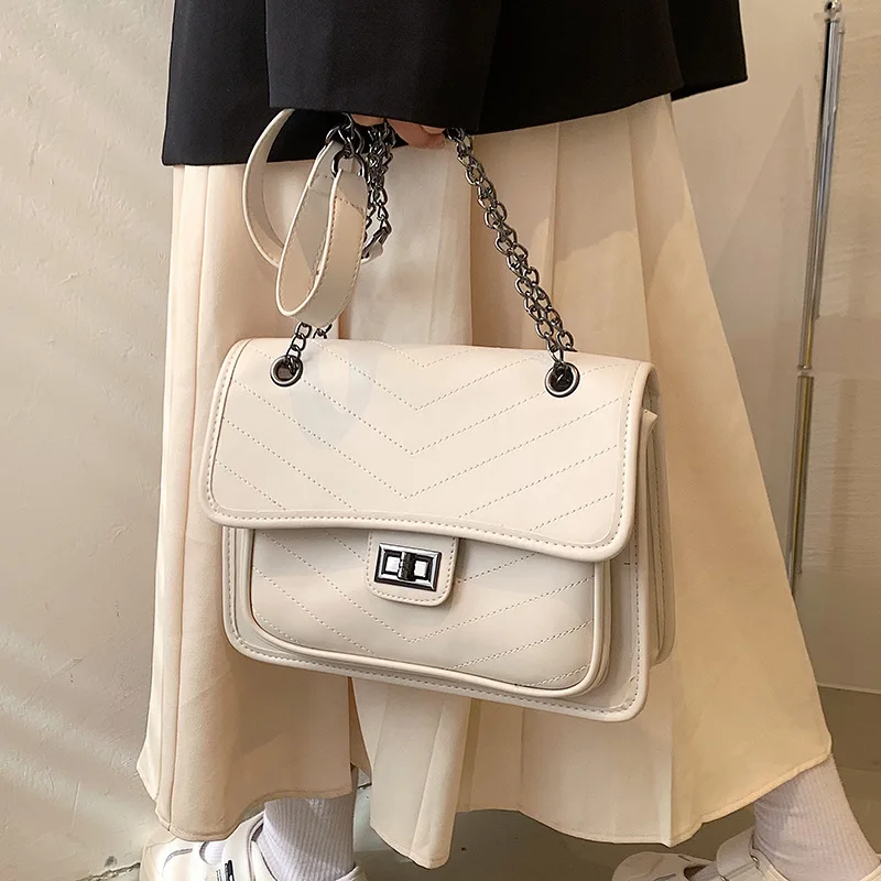 Casual Pu Leather Women Chain Shoulder Messenger Bags Fashion Designer Ladies Handbags Crossbody Bags for Women Tote Travel Bag
Casual Pu Leather Women Chain Shoulder Messenger Bags Fashion Designer Ladies Handbags Crossbody Bags for Women Tote Travel Bag