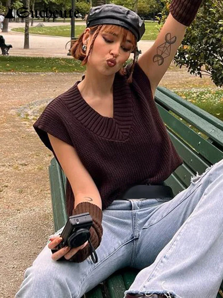 SUCHCUTE Vintage Preppy Style Women Sweater Vest Autumn Sleeveless V Neck Brown Crop Tops Harajuku Streetwear Knitwear Sweaters
SUCHCUTE Vintage Preppy Style Women Sweater Vest Autumn Sleeveless V Neck Brown Crop Tops Harajuku Streetwear Knitwear Sweaters