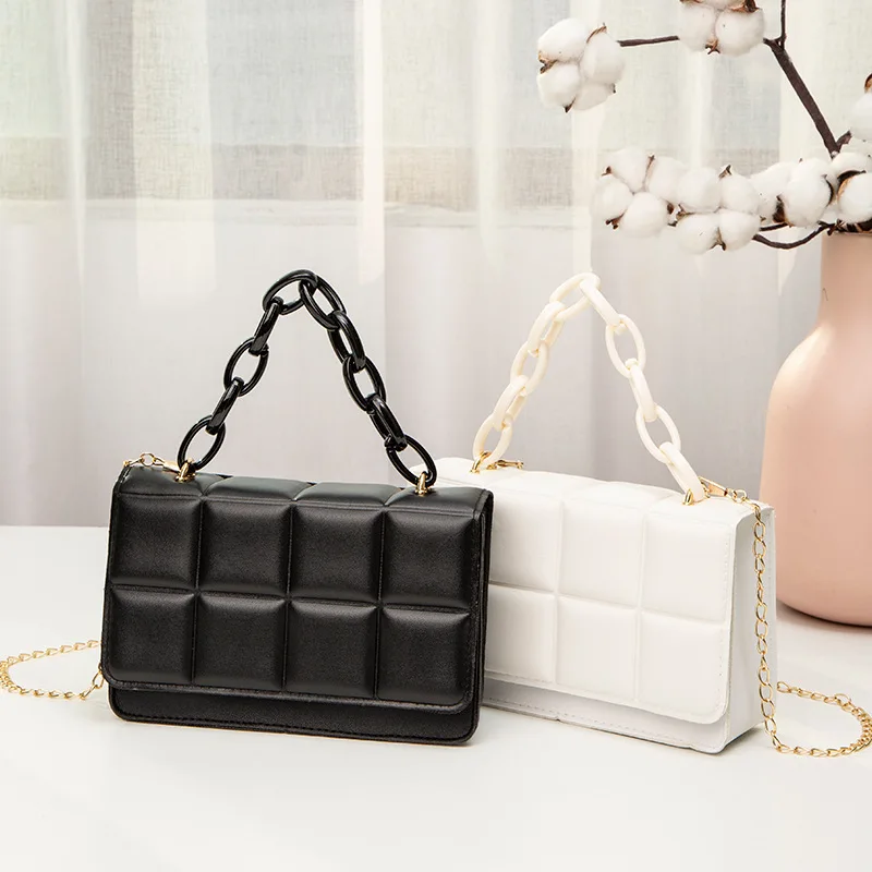 New PU Leather Shoulder Bags for Women 2022 Fashion Texture Chain Rhomboid Crossbody Bags Summer Trend Handbags Phone Bag
New PU Leather Shoulder Bags for Women 2022 Fashion Texture Chain Rhomboid Crossbody Bags Summer Trend Handbags Phone Bag