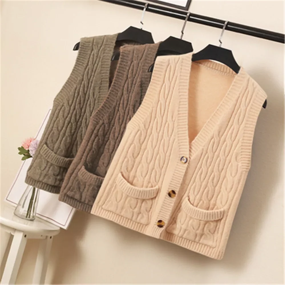Jacket blazer vestWomen Sweater Vest 2020 Autumn Vintage V Neck Sleeveless Cardigan Single Breasted Knitted Woman Sweaters Vest
Jacket blazer vestWomen Sweater Vest 2020 Autumn Vintage V Neck Sleeveless Cardigan Single Breasted Knitted Woman Sweaters Vest