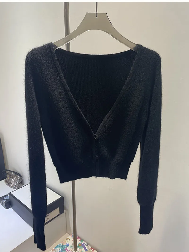 Women Deep V Cropped Knit Cardigan Sweater Sexy Slim Jumper Long-sleeved Female Knitwear Solid Color Cardigan Top
Women Deep V Cropped Knit Cardigan Sweater Sexy Slim Jumper Long-sleeved Female Knitwear Solid Color Cardigan Top