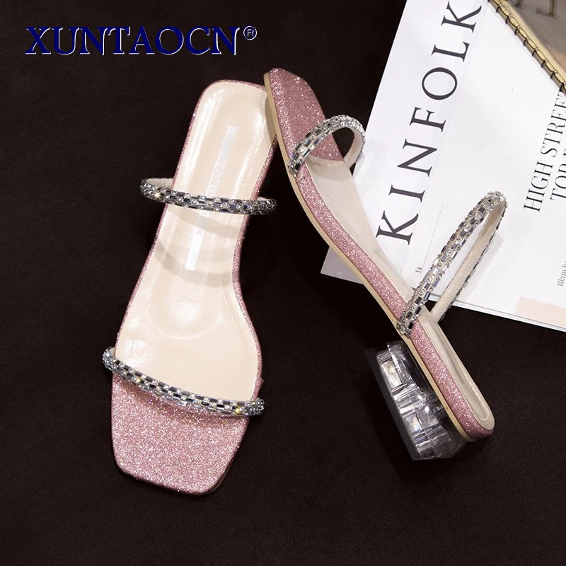 Sandals slippers female 2022 summer style casual rhinestone square heel metal fish rib bottom female sandals beach shoes pumps
Sandals slippers female 2022 summer style casual rhinestone square heel metal fish rib bottom female sandals beach shoes pumps