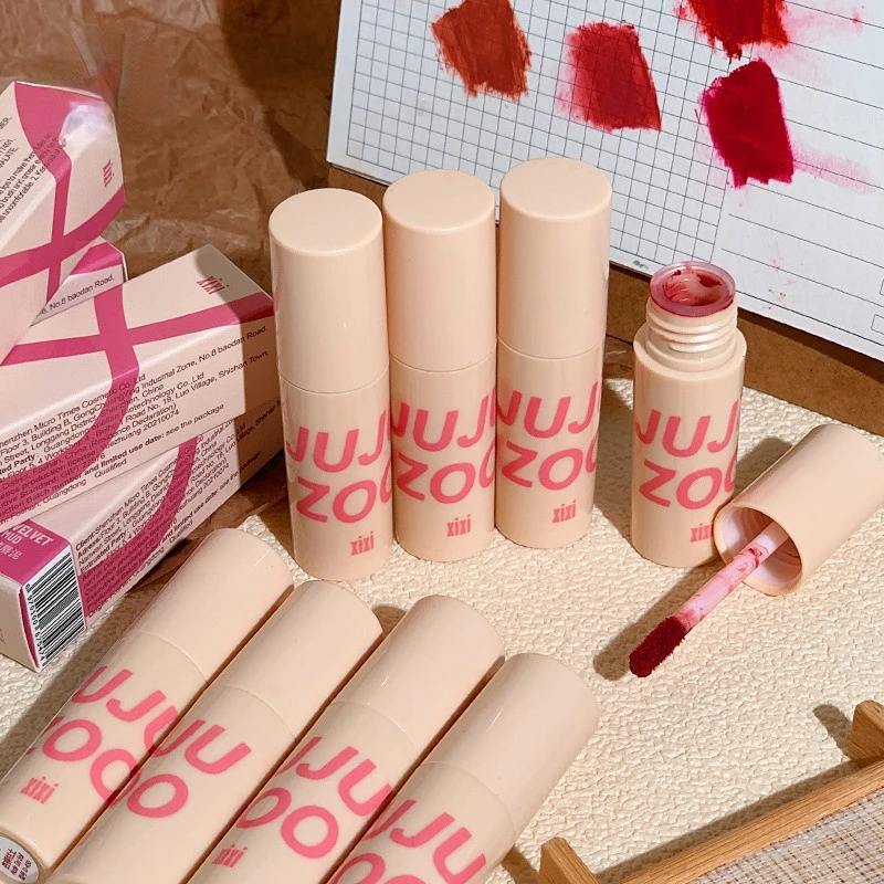 Lip Mud Matte Mist Face Water Mist Velvet Lipstick Moisturizing Whitening Student Lip Cheek Dual-use Female Autumn and Winter
Lip Mud Matte Mist Face Water Mist Velvet Lipstick Moisturizing Whitening Student Lip Cheek Dual-use Female Autumn and Winter
