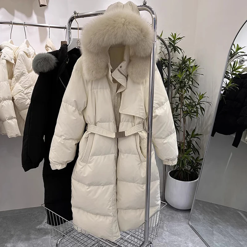 Новинка 2023, Европейская мода, верхняя одежда, пуховик с воротником из лисьего меха, женское Свободное пальто средней длины выше колена с талией для женщин
Новинка 2023, Европейская мода, верхняя одежда, пуховик с воротником из лисьего меха, женское Свободное пальто средней длины выше колена с талией для женщин