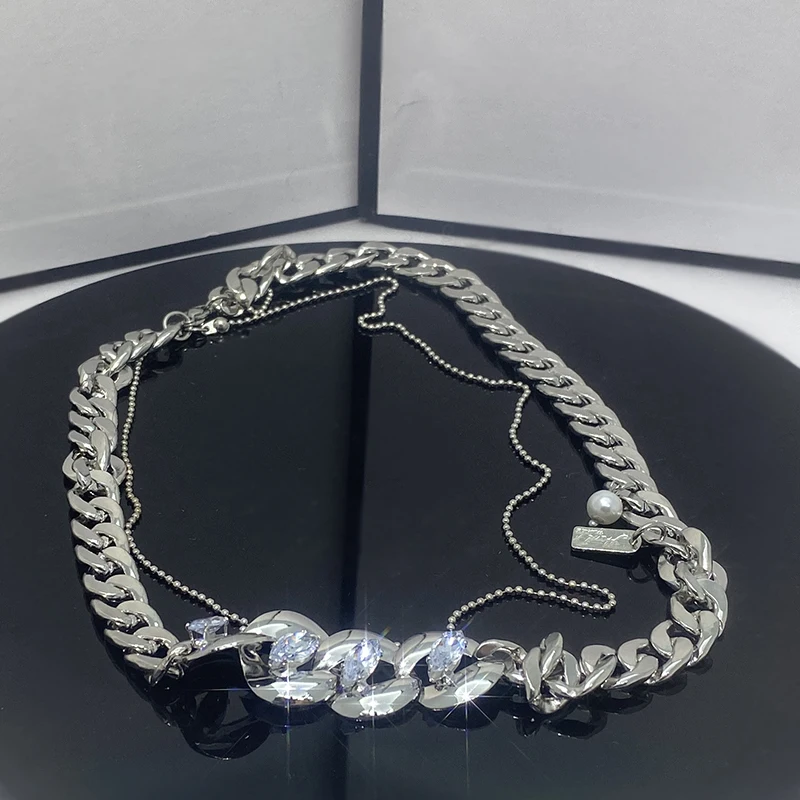 Niche Design Cuban Chain Pearl Rhinestone Necklaces Simple Fashion Clavicle Chain Personality Wholesale titanium steel Jewelry
Niche Design Cuban Chain Pearl Rhinestone Necklaces Simple Fashion Clavicle Chain Personality Wholesale titanium steel Jewelry