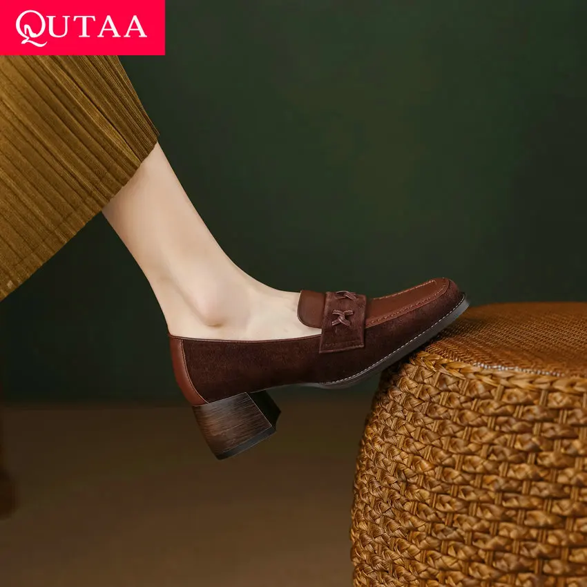 QUTAA/2023 г. Женские туфли-лодочки повседневная обувь черного цвета из натуральной кожи на среднем каблуке с круглым носком женские весенне-летние лоферы, размеры 34-39
QUTAA/2023 г. Женские туфли-лодочки повседневная обувь черного цвета из натуральной кожи на среднем каблуке с круглым носком женские весенне-летние лоферы, размеры 34-39