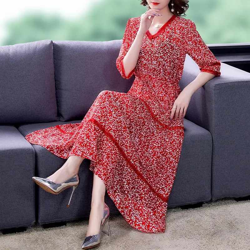 2022 Summer Boho Red Floral 4XL Size Dresses Women Vintage Mulberry Silk Baech Midi Sundress Elegant Bodycon Party Vestidos
2022 Summer Boho Red Floral 4XL Size Dresses Women Vintage Mulberry Silk Baech Midi Sundress Elegant Bodycon Party Vestidos