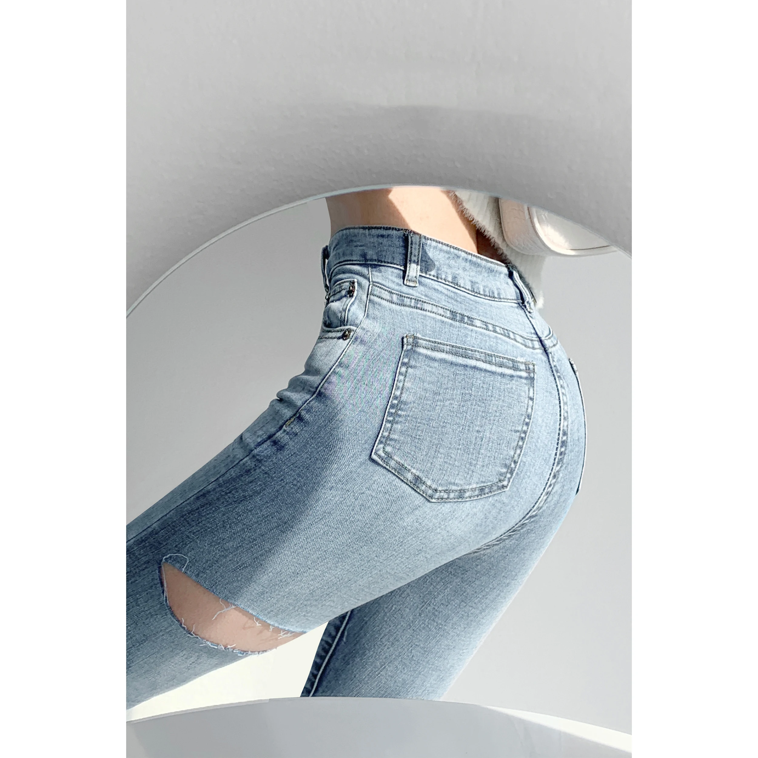Blue big hole jeans women's spring and summer new high-waisted elastic slim fit pencil pants trousers nine-point pants
Blue big hole jeans women's spring and summer new high-waisted elastic slim fit pencil pants trousers nine-point pants