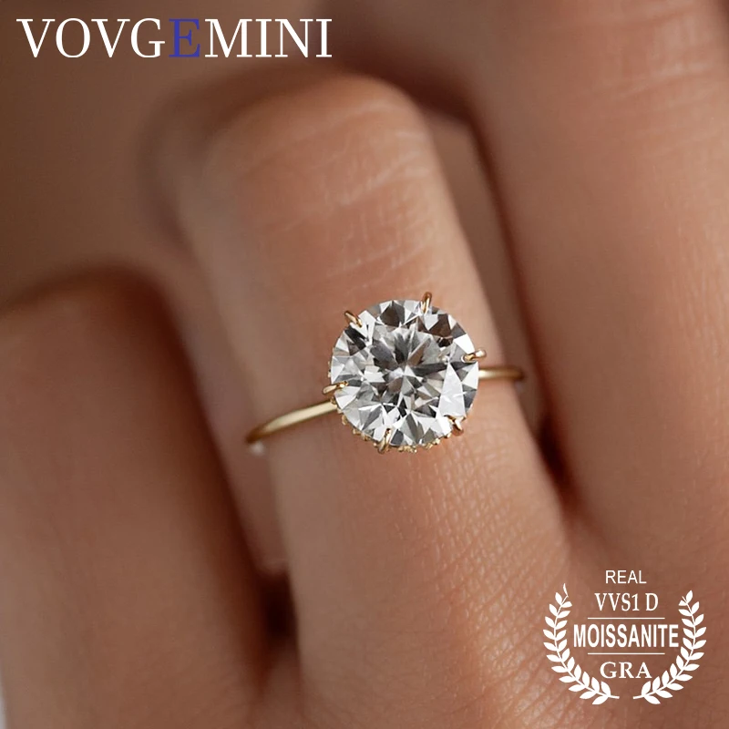 VOVGEMINI Custom Moissanite Ring 18k Gold 0.5carat Round Vvs1 D Color Bague Femme Luxe Wedding Engagement Band Jewelry For Woman
VOVGEMINI Custom Moissanite Ring 18k Gold 0.5carat Round Vvs1 D Color Bague Femme Luxe Wedding Engagement Band Jewelry For Woman