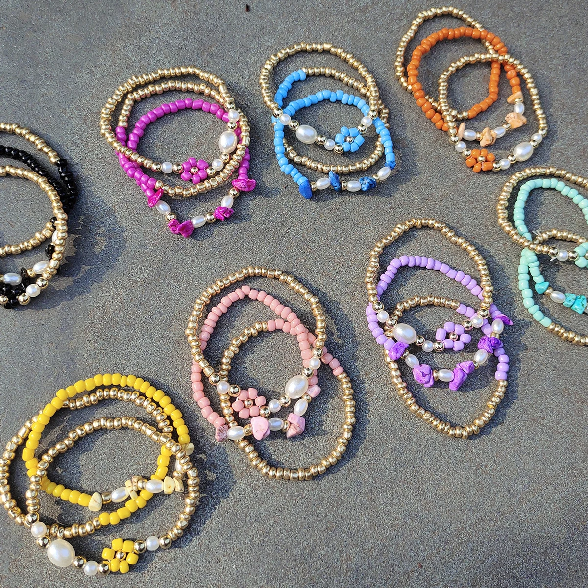 Girlgo Multilayer Bracelet Simple Stitching Seed Beads Gravel Bracelet for Women Bohemian Small Daisy Pearl Party Jewelry Gifts
Girlgo Multilayer Bracelet Simple Stitching Seed Beads Gravel Bracelet for Women Bohemian Small Daisy Pearl Party Jewelry Gifts