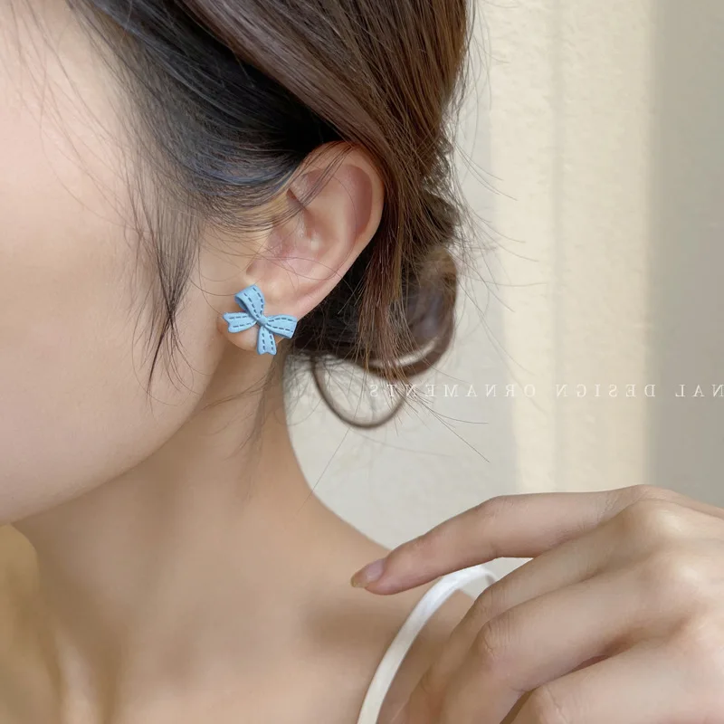 Blue Bowknot zircon Earrings For Women Trendy Shiny Pearls Dangle Earrings Korean Jewelry Girls Party
Blue Bowknot zircon Earrings For Women Trendy Shiny Pearls Dangle Earrings Korean Jewelry Girls Party