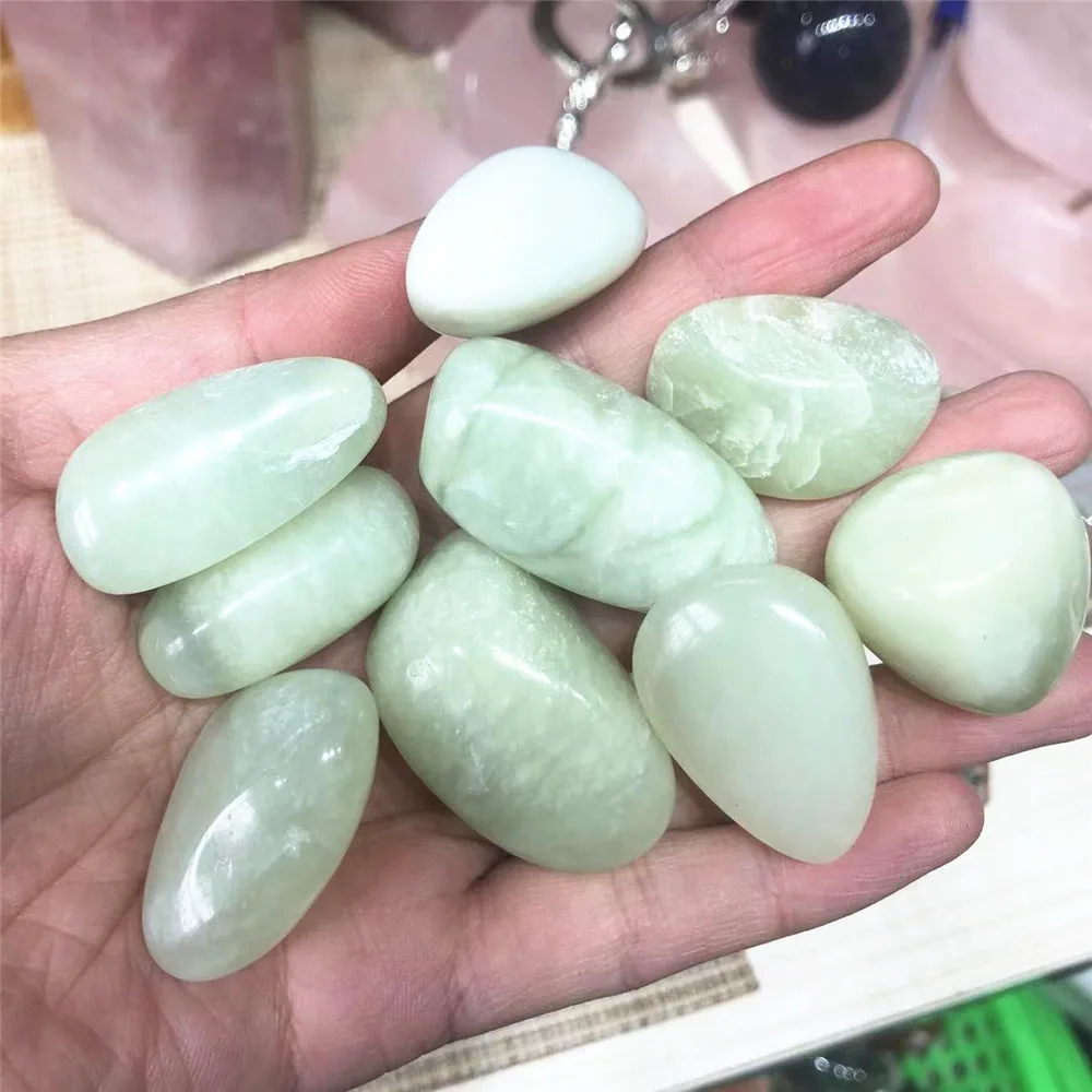 20-30mm Healing Crystals Gemstone Natural Light Green New Jade Tumbled Stones For Decorate
20-30mm Healing Crystals Gemstone Natural Light Green New Jade Tumbled Stones For Decorate
