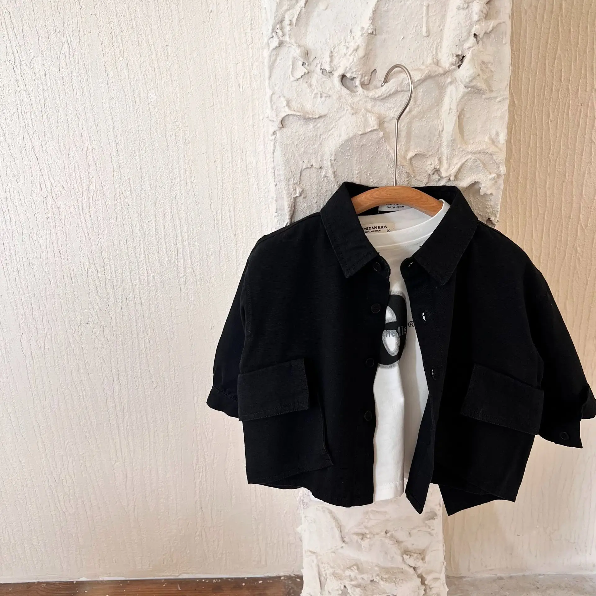 Детская одежда, пальто, весна-осень 2022, новое однотонное пальто-карго для мальчиков и девочек, короткое пальто с карманами, модное повседнев...
Детская одежда, пальто, весна-осень 2022, новое однотонное пальто-карго для мальчиков и девочек, короткое пальто с карманами, модное повседнев...