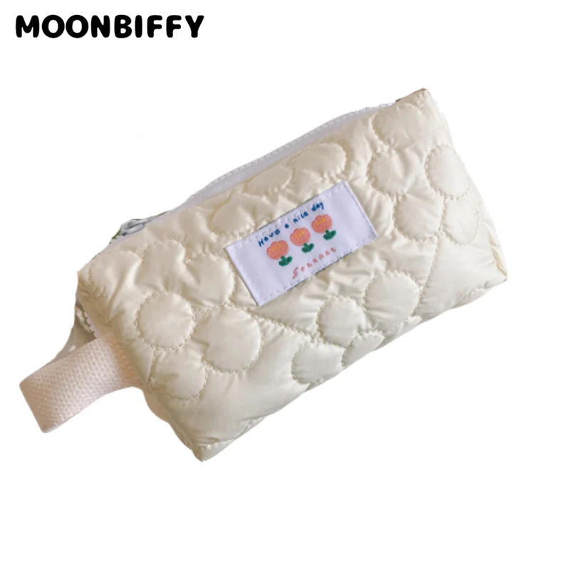 Embroidered Flower Storage and Organization Bag Canvas Makeup Bag Stationery Bag Makeup Bag Storage Bag Travel Organizer Purse
Embroidered Flower Storage and Organization Bag Canvas Makeup Bag Stationery Bag Makeup Bag Storage Bag Travel Organizer Purse