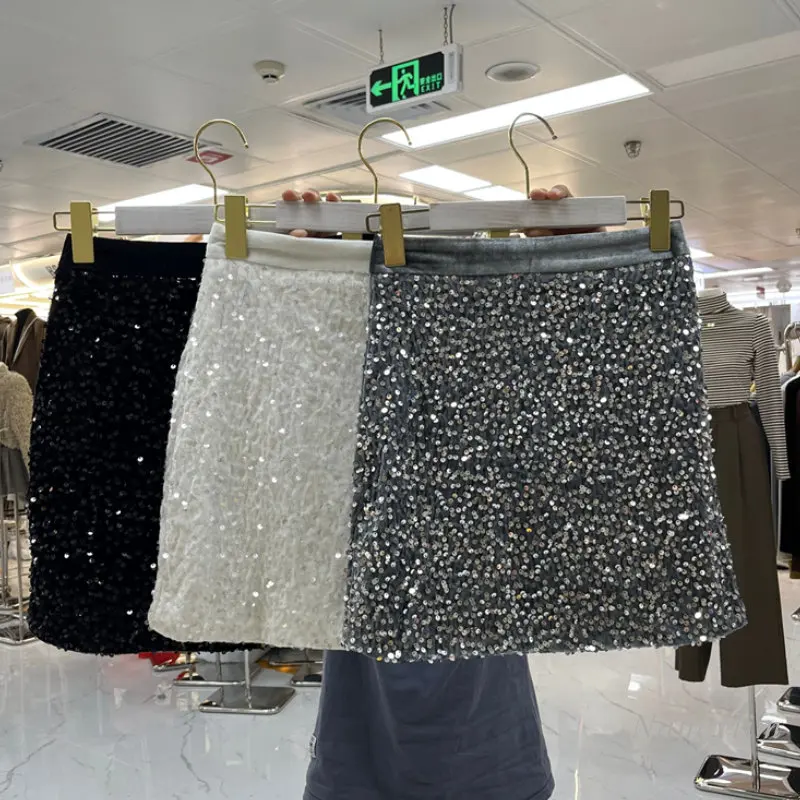Fashion Fall Winter Women Skirts Silver Grey Black Sequin OL Bodycon Sexy Slim Mini Pencil Skirts Street Party Wear 2022
Fashion Fall Winter Women Skirts Silver Grey Black Sequin OL Bodycon Sexy Slim Mini Pencil Skirts Street Party Wear 2022