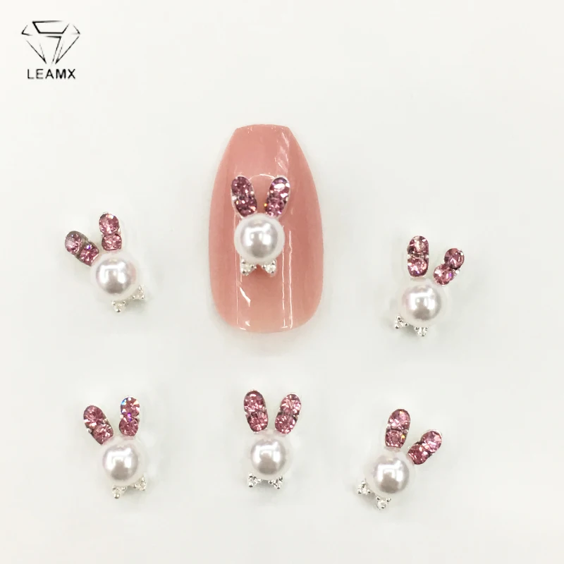 LEAMX 10 шт./пакет жемчуг голова кролика Nail Art Украшение Стразы в виде зверушки (кролик) Сплав 3D ногтей DIY инструменты для маникюра Декор L464
LEAMX 10 шт./пакет жемчуг голова кролика Nail Art Украшение Стразы в виде зверушки (кролик) Сплав 3D ногтей DIY инструменты для маникюра Декор L464