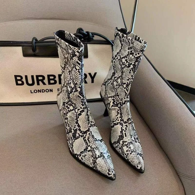 Women Boots Fashion High Heels Pointed Toe Snake Boots for Women 2023 Winter New Zipper Ladies Ankle Boots Zapatos Mujer
Women Boots Fashion High Heels Pointed Toe Snake Boots for Women 2023 Winter New Zipper Ladies Ankle Boots Zapatos Mujer