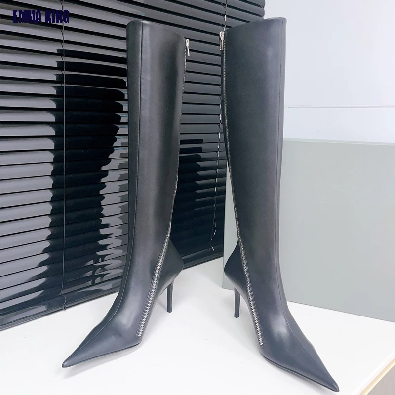 Новинка осени 2023, женские узкие высокие сапоги на высоком каблуке, роскошные брендовые сапоги до колена, модные привлекательные длинные сапоги на шпильке с острым носком 
Новинка осени 2023, женские узкие высокие сапоги на высоком каблуке, роскошные брендовые сапоги до колена, модные привлекательные длинные сапоги на шпильке с острым носком