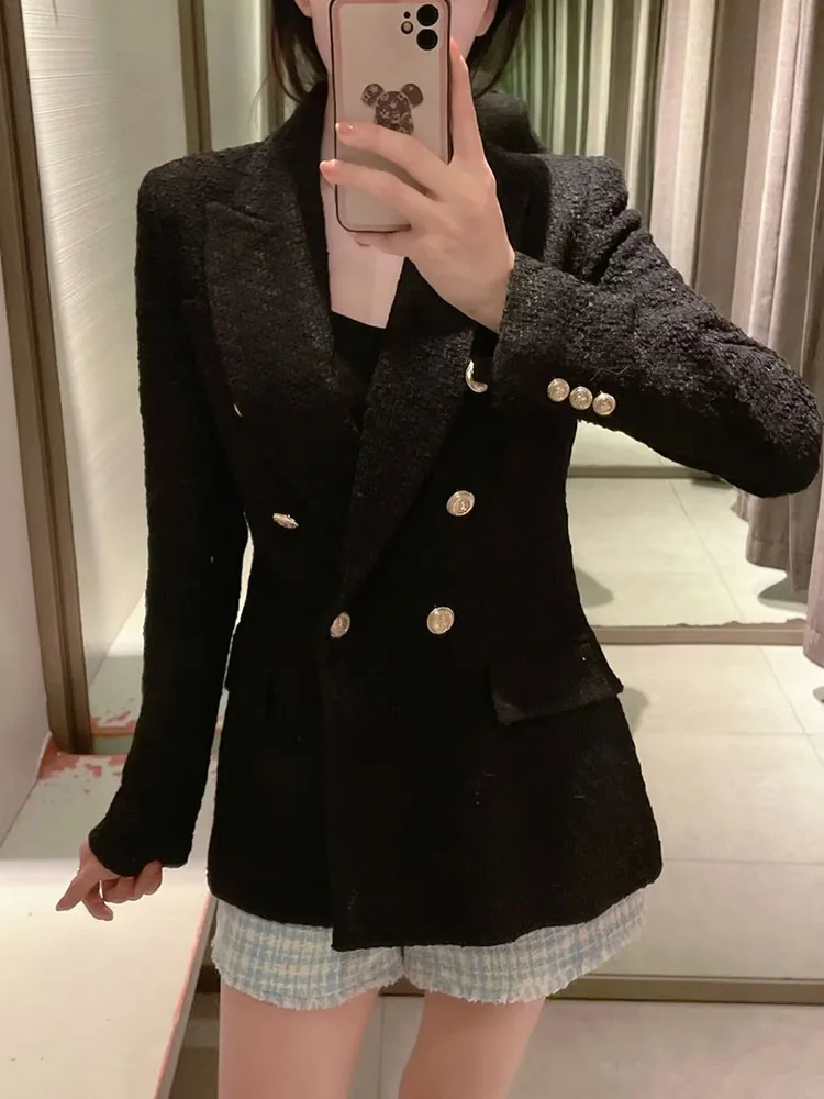 DYLQFS Women 2022 New Fashion Textured Double Breasted Blazer Vintage Flap Pockets Long Sleeve Female Outerwear Chic Top Mujer
DYLQFS Women 2022 New Fashion Textured Double Breasted Blazer Vintage Flap Pockets Long Sleeve Female Outerwear Chic Top Mujer