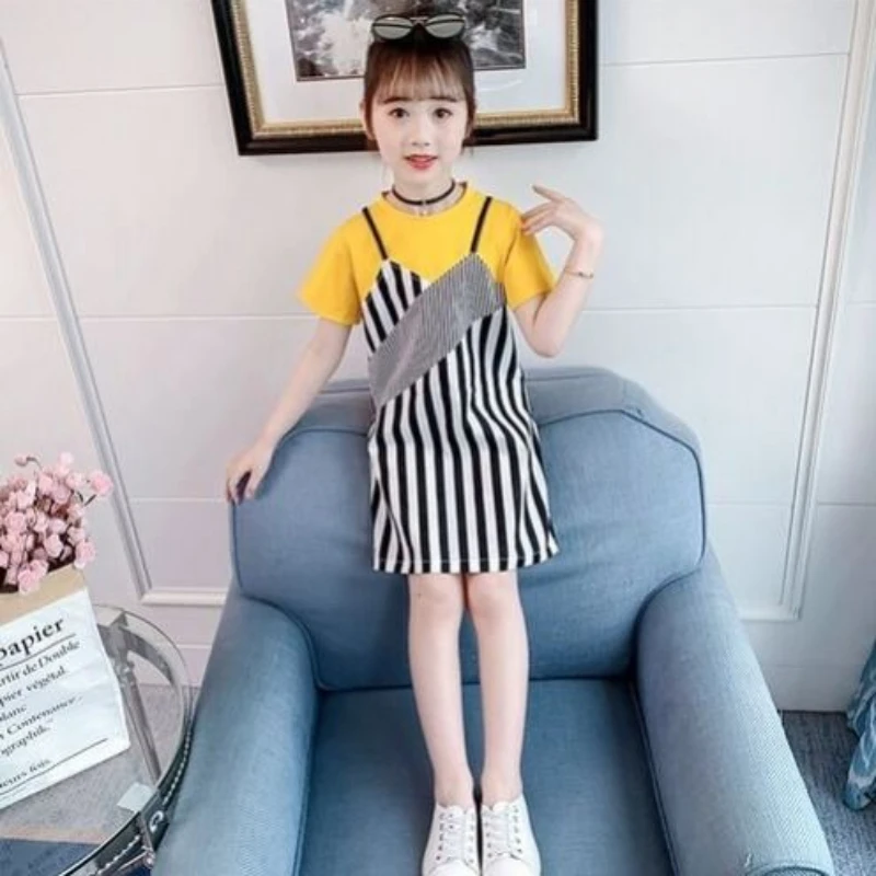 Летняя одежда для девочек Новая детская одежда юбка на подтяжках с короткими рукавами авангардный дизайн, костюм из двух предметов для отды...
Летняя одежда для девочек Новая детская одежда юбка на подтяжках с короткими рукавами авангардный дизайн, костюм из двух предметов для отды...