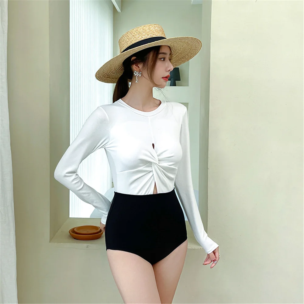 Long Sleeve Rash Guard Women Solid White One Piece Swimsuit Zipper Swimwear Pleated Surfing Suit Patchwork Diving Suit Wrap Pad
Long Sleeve Rash Guard Women Solid White One Piece Swimsuit Zipper Swimwear Pleated Surfing Suit Patchwork Diving Suit Wrap Pad