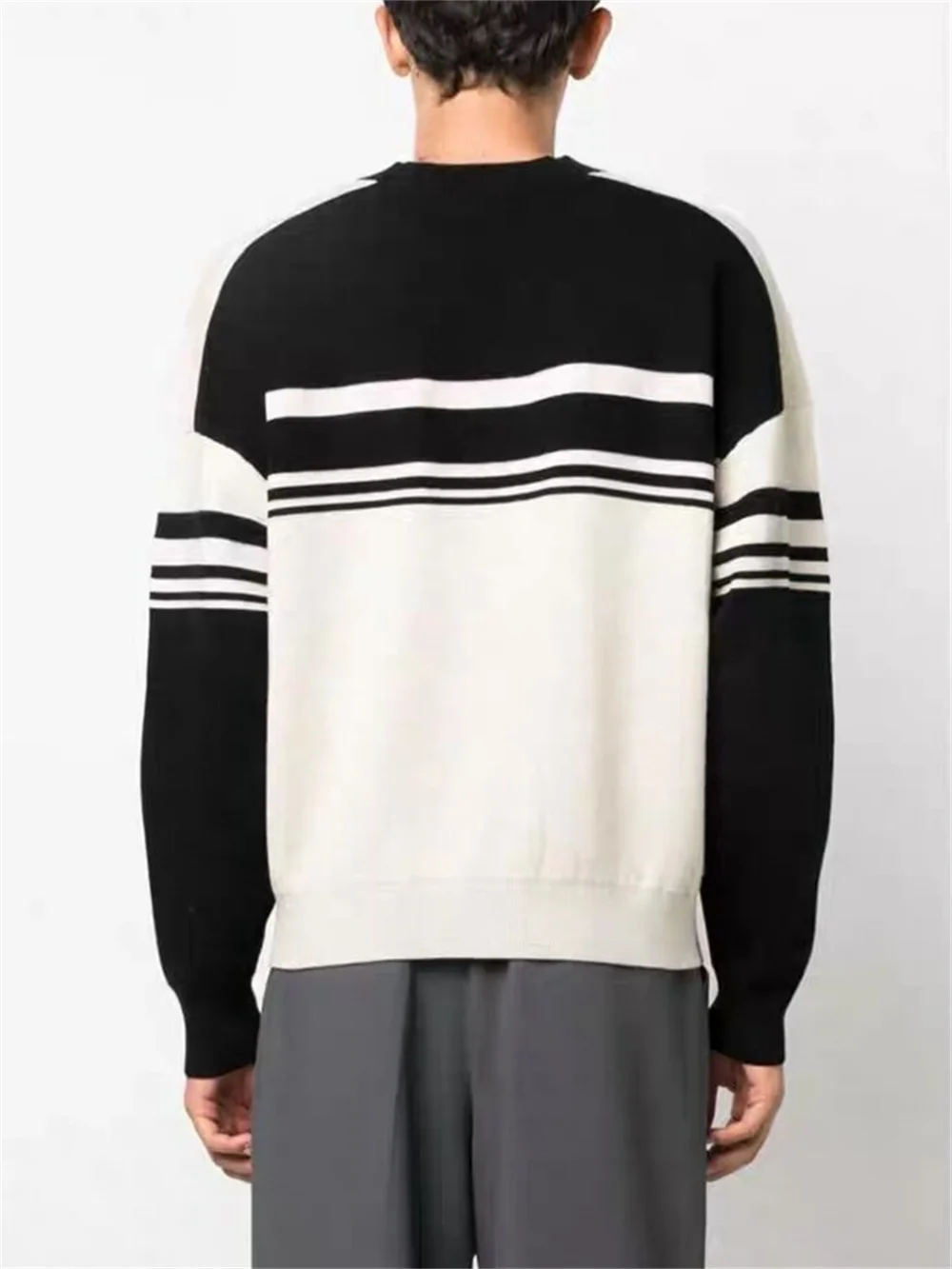 Women Contrast Color Striped Letter Jacquard Sweatshirt Autumn New 2023 Ladies O-Neck Long Sleeve Loose Casual Pullover Tops
Women Contrast Color Striped Letter Jacquard Sweatshirt Autumn New 2023 Ladies O-Neck Long Sleeve Loose Casual Pullover Tops