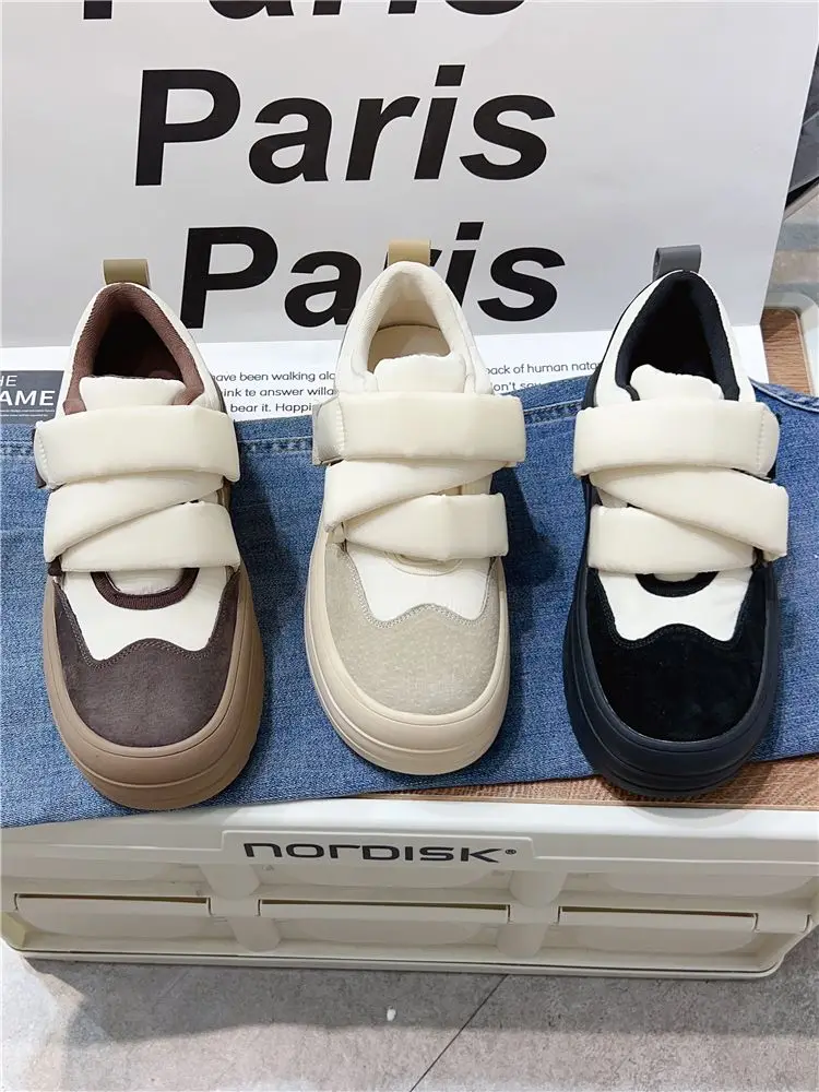 2023 весенние праздничные новые универсальные туфли на платформе с застежкой-липучкой, модная женская обувь на плоской подошве
2023 весенние праздничные новые универсальные туфли на платформе с застежкой-липучкой, модная женская обувь на плоской подошве