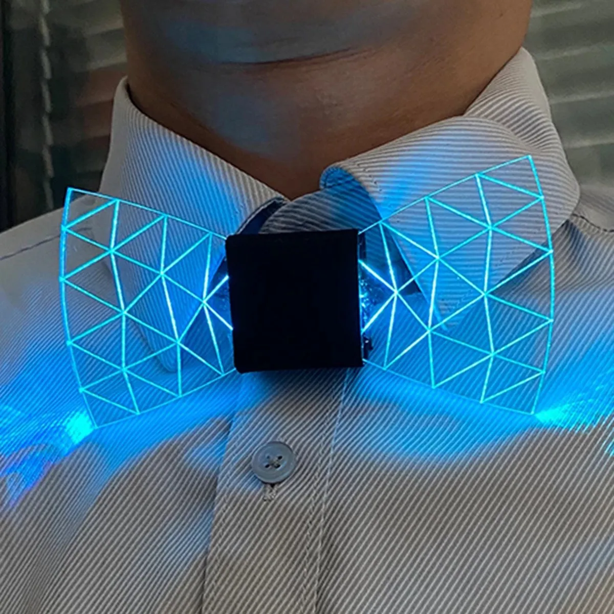 Colorful LED Acrylic Bow Tie Change 7 Lighting Colors Men Bow Tie Flashing LED Bow Tie Light Up Party Luminous Bow Tie A
Colorful LED Acrylic Bow Tie Change 7 Lighting Colors Men Bow Tie Flashing LED Bow Tie Light Up Party Luminous Bow Tie A