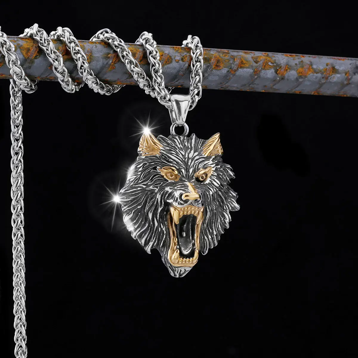 

316L Viking Wolf Head Pendant Necklace Vintage Stainless Steel Jewelry Norwegian Viking Amulet Necklace Gift for Men and Women