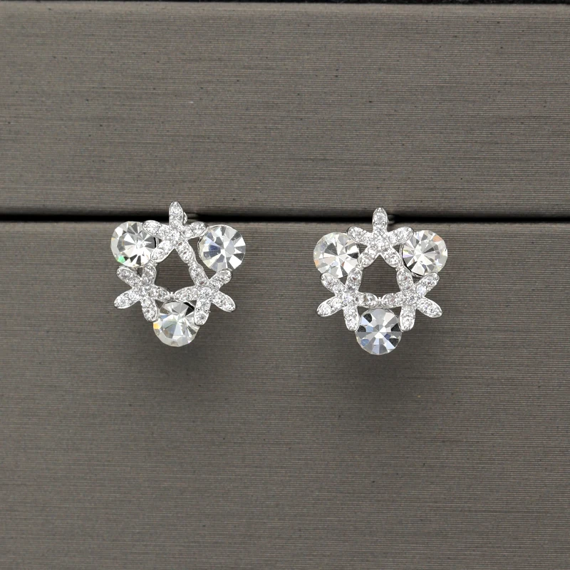 2023 Fashion New Korean 925 Silver Needle Earrings Geometric Stud Earrings Women's Zircon Shiny Earring Jewelry
2023 Fashion New Korean 925 Silver Needle Earrings Geometric Stud Earrings Women's Zircon Shiny Earring Jewelry