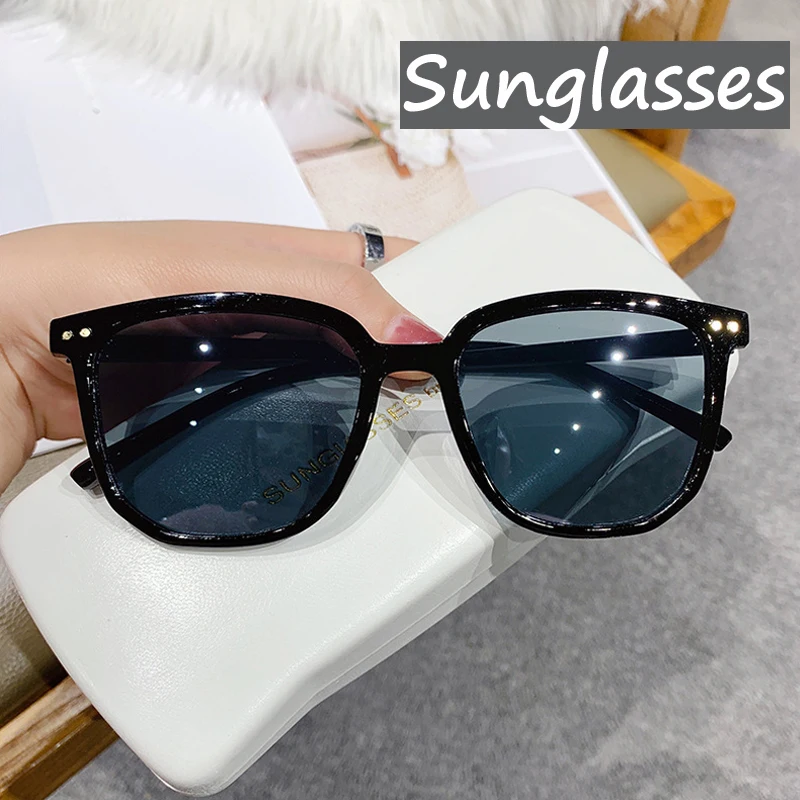 Fashion Design Unisex Women Men Sunglasses Vintage Oversized Frame Outdoor Goggle Eyeglasses Optical Spectacles Eyewear
Fashion Design Unisex Women Men Sunglasses Vintage Oversized Frame Outdoor Goggle Eyeglasses Optical Spectacles Eyewear