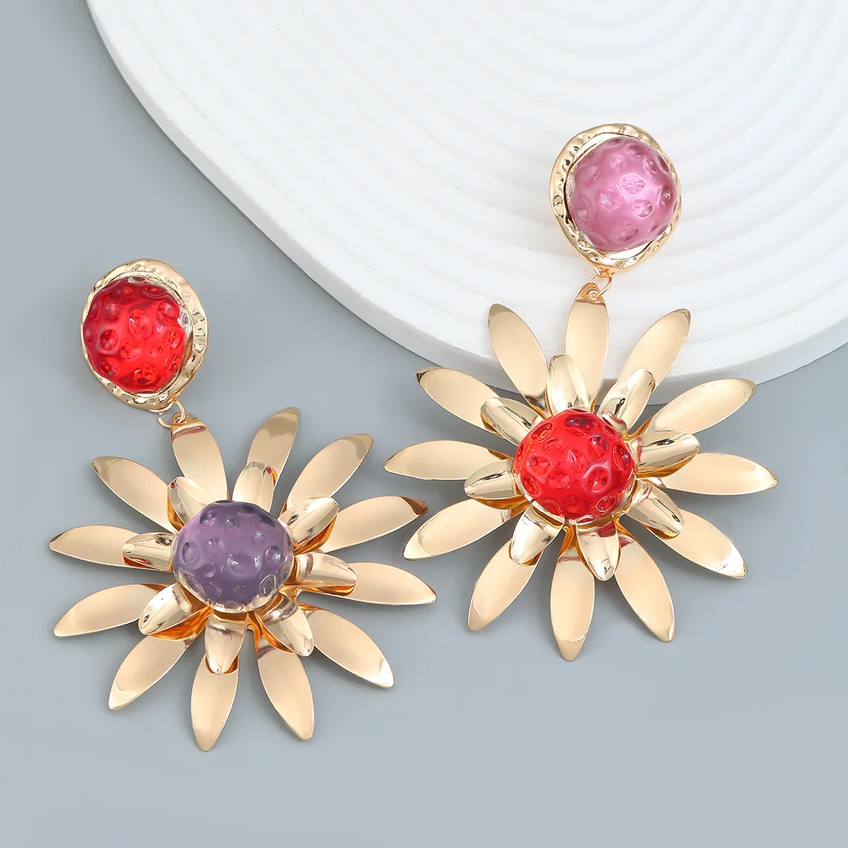 2023 Summer Trendy Jewelry Metal Sunflower Earrigs for Women Luxury Design Asymmetric Acrylic Beads Sun Flower Pendientes Mujer
2023 Summer Trendy Jewelry Metal Sunflower Earrigs for Women Luxury Design Asymmetric Acrylic Beads Sun Flower Pendientes Mujer