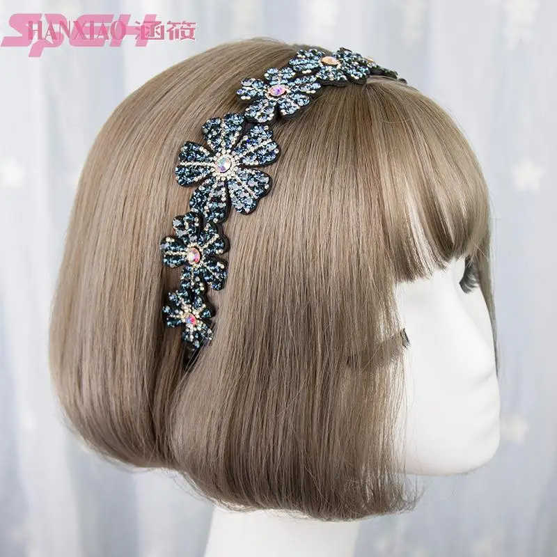 Hairband female Korea Austrian rhinestone wide-brimmed flower headband hair headdress teeth non-slip hairpin hair accessories
Hairband female Korea Austrian rhinestone wide-brimmed flower headband hair headdress teeth non-slip hairpin hair accessories