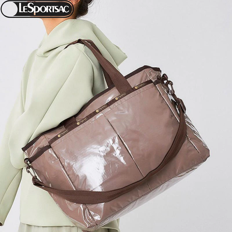 Kawaii аниме мультфильм Lesportsac большая емкость сумка для мам 7532 Портативная сумка-мессенджер через плечо Водонепроницаемая женская сумка
Kawaii аниме мультфильм Lesportsac большая емкость сумка для мам 7532 Портативная сумка-мессенджер через плечо Водонепроницаемая женская сумка