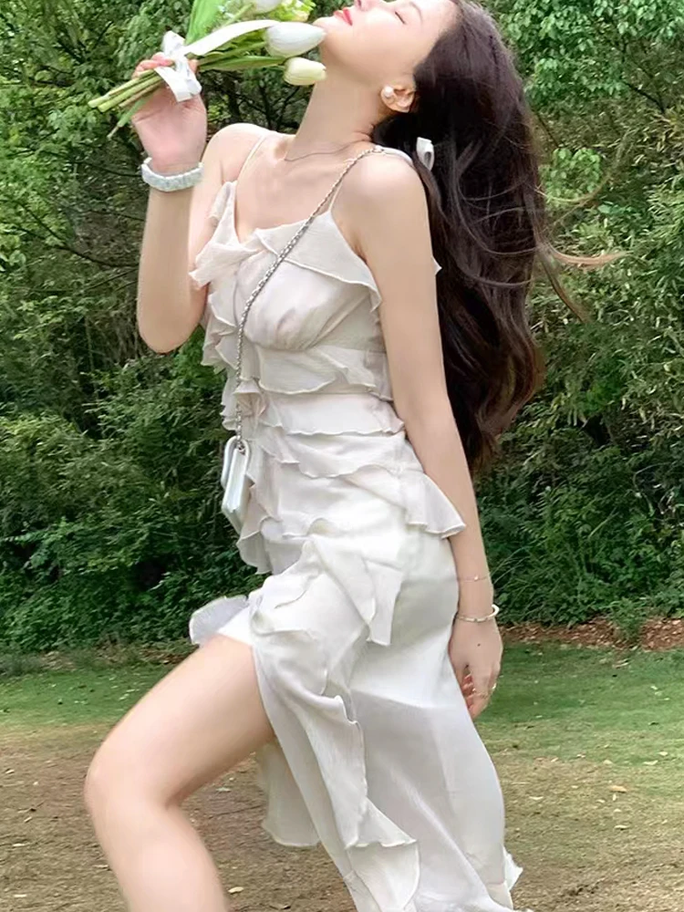 White Chiffon Dress Women Beach Boho Elegant Midi Strap Dress Evening Party Sleeveless Floral One Piece Dress Korean 2022 Summer
White Chiffon Dress Women Beach Boho Elegant Midi Strap Dress Evening Party Sleeveless Floral One Piece Dress Korean 2022 Summer